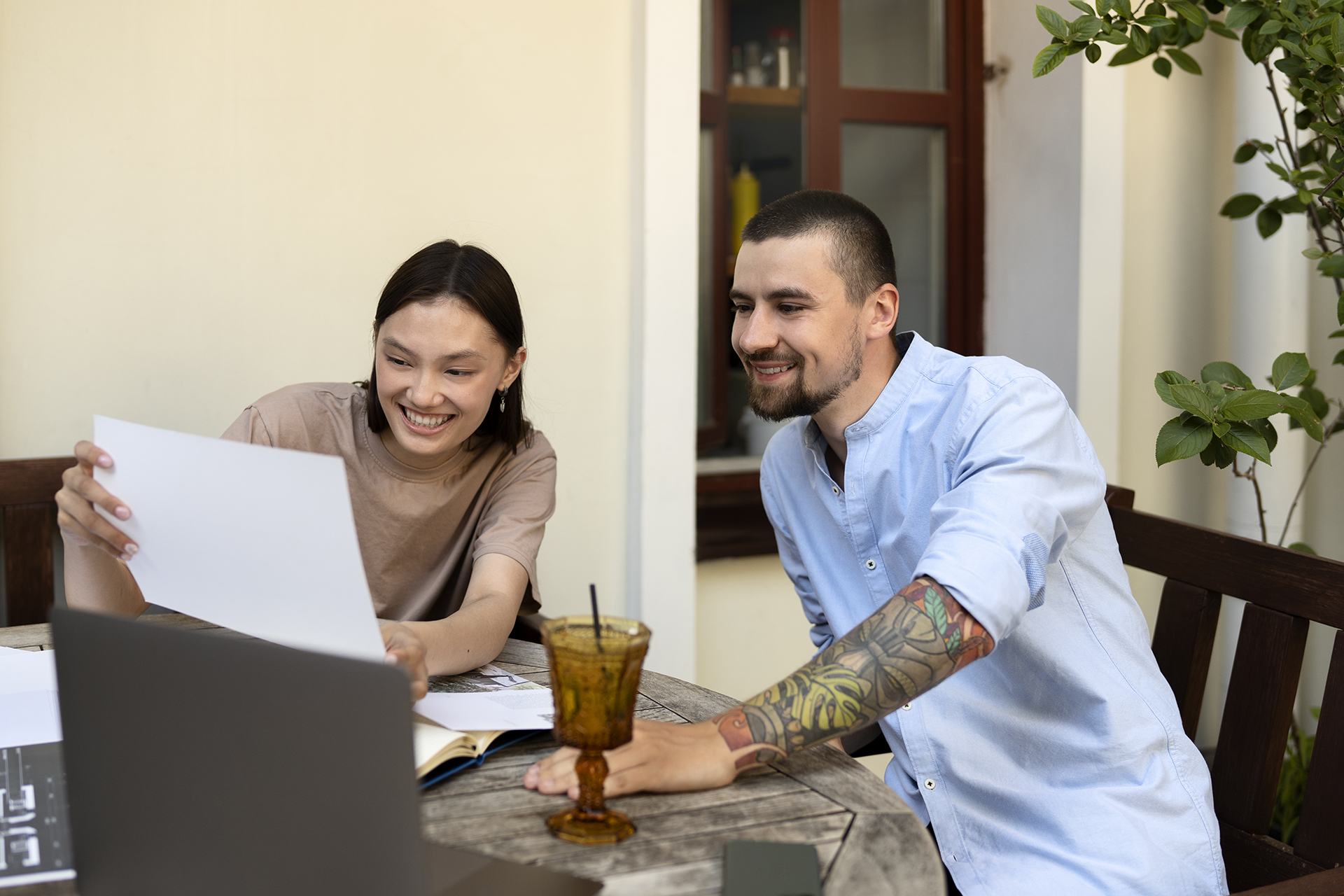 Bavaria Finanz Service Bavaria-Finanz teilt Erfahrungen: Warum Vermittlungsgebühren entstehen – und wofür sie verwendet werden Bavaria-Finanz teilt Erfahrungen: Warum Vermittlungsgebühren entstehen – und wofür sie verwendet werden